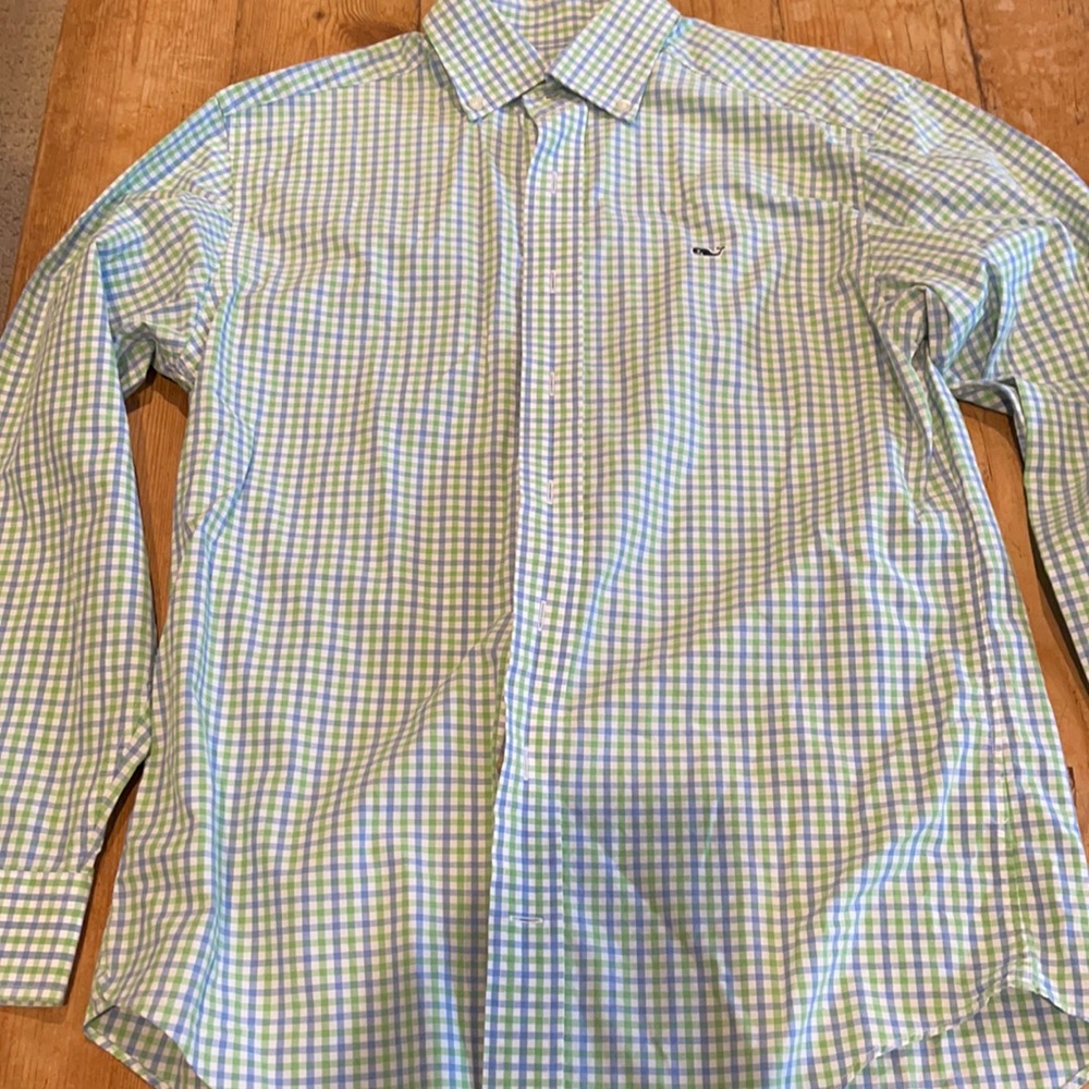 Vineyard Vines Men’s shirt size small